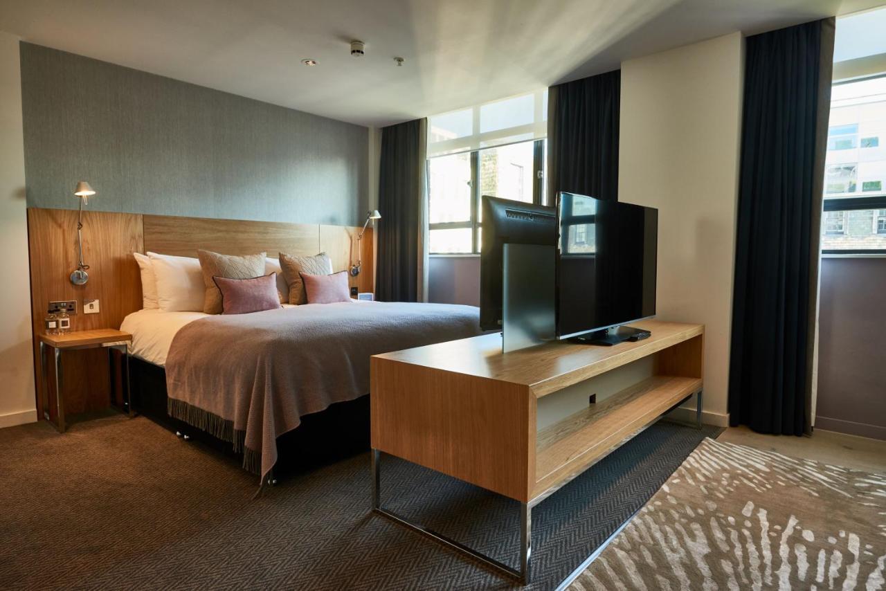 Deluxe Family Room,1566905165:JPEG